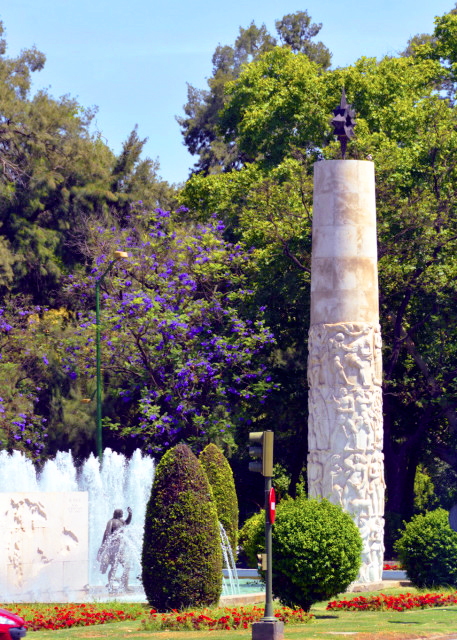 2024-06-05_Monument to Juan Sebastian Elcano Departure from Seville in 1519 around the World for the 1st Time aboard the Nao Victoria on the Magellan Exped.JPG