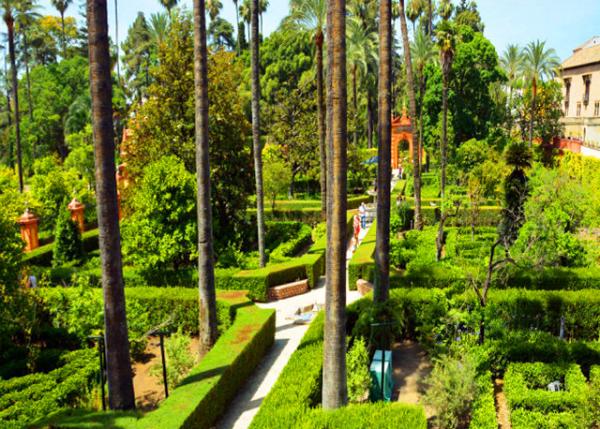 2024-06-05_40_Alc��zar Gardens or Garden of the Poets0001.JPG