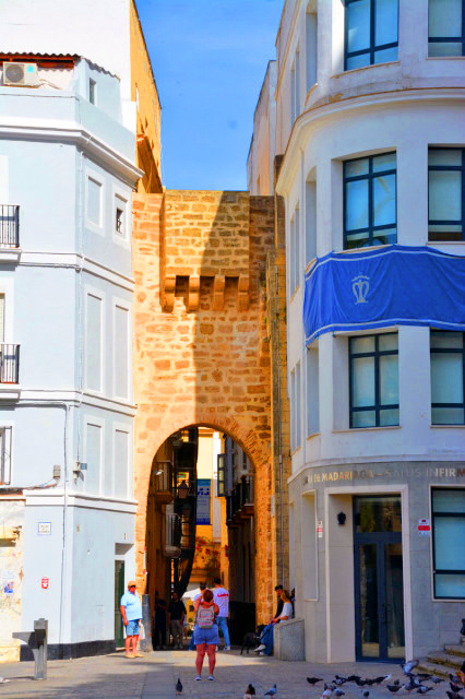 1770870705211626.jpg 2024-06-05_16_Arco de la Rosa Built in the 13th Century0001.JPG