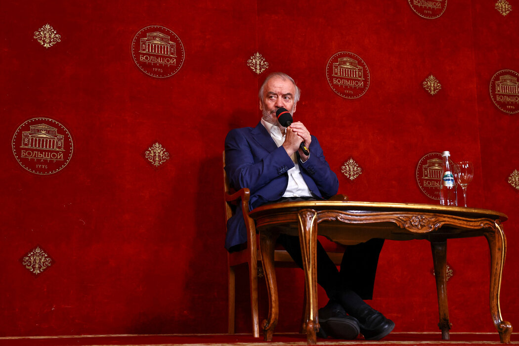 2017�꣬����˹̹����ͼ������ʥ�˵ñ�����˹����Ժ��Ī˹�ƴ��Ժ�ܼ�������ݽ�Ү����档����˹̹����Ϊ�Ӵ��վ���Ǳ��������