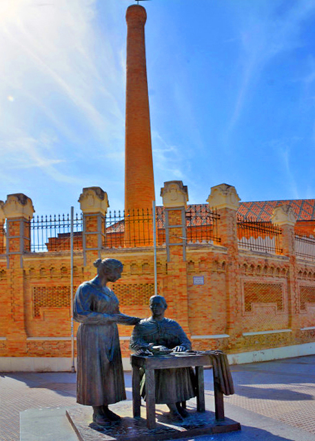 1770870943902220.jpg 2024-06-05_23_Sculpture_Cigar Makers0001.JPG