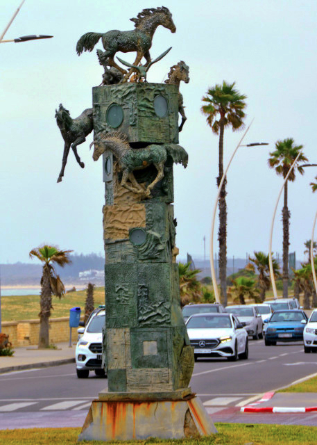 1770933029776207.jpg 2024-06-06_12_Sculpture_Horses0001.JPG