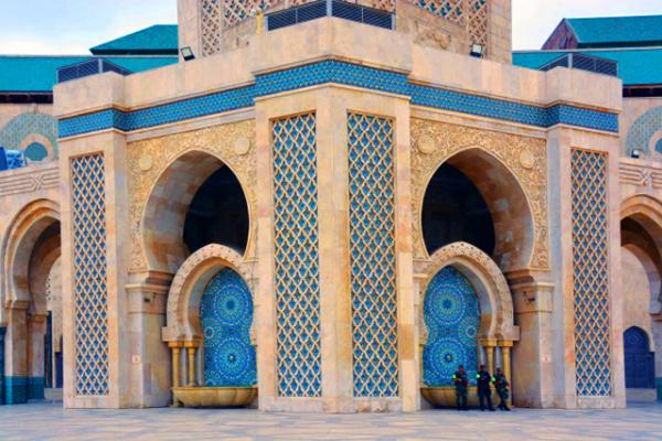 2024-06-06_14_Impressive for the Richness of Decorations w the Nobility of Siding Materials Chosen to Defy Time0001.JPG