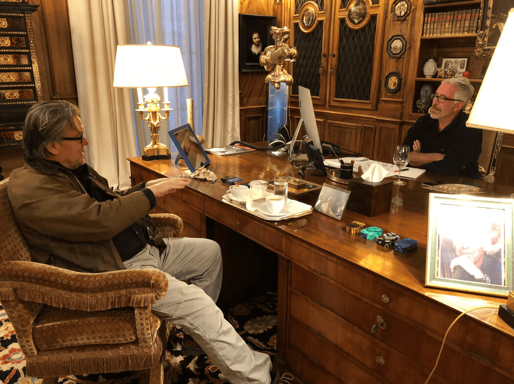 史蒂芬·班农是与爱泼斯坦有往来的权势人物之一,这些人皆拥有广泛的人脉关系。