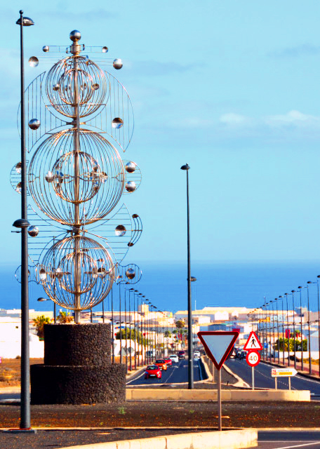 2024-06-08_41_Sculpture of Wind Toy & Wind Mobile by C��sar Manrique0001.JPG