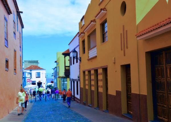 2024-06-09_45_Bldg_Colorful Houses0001.JPG