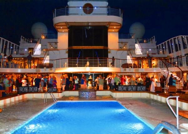 2024-06-09_667_Deck 12_Pool against Stage0001.JPG