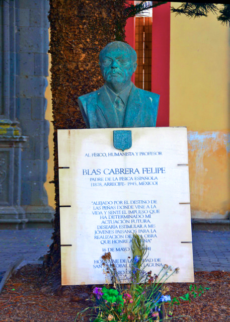 2024-06-09_44_Statue_Monumento to Blas Cabrera Felip_ Father of Spanish Physics0001.JPG