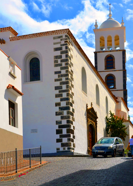 1771116975291168.jpg 2024-06-09_10_Church of Santa Ana w Facade Combining Elements from Plateresque & Renaissance Architecture-10001.JPG