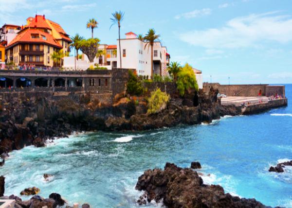 2024-06-09_15_Playa de Marti��nez w a Long_ Black Sandy Beach & Pebbles Protected by a Large Jetty Softening the Atlantic's Swells0001.JPG