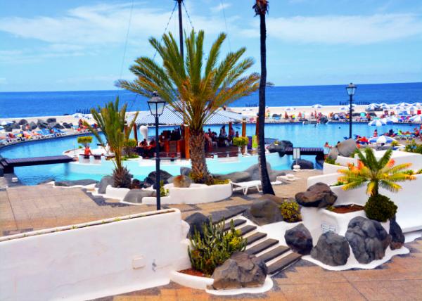 2024-06-09_16_Lago Marti��nez_ Outdoor Swimming Pool-10001.JPG