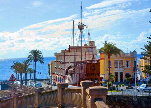 2024-06-10_05_Museo Naval-Barco de la Virgen @ Plaza de La Alameda0001.JPG