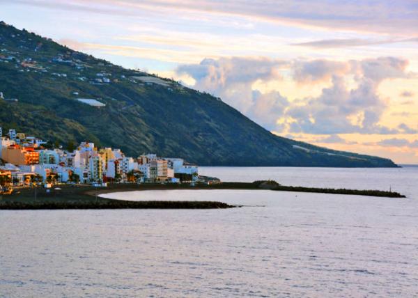 2024-06-10_11_Playa de Bajamar, a Semi-Urban Beach0001.JPG