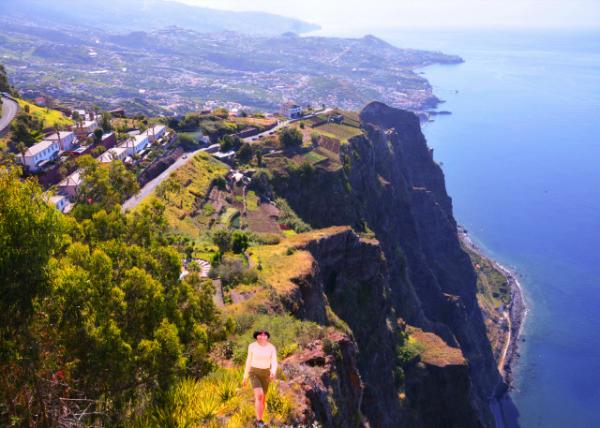 2024-06-11_57_Cabo Girão Cliff Descending in Wicker Baskets to Go Work on the Land by the Sea-10001.JPG