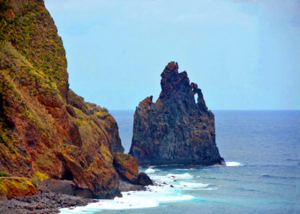 2024-06-11_94_Ilheus da Ribeira da Janela_ Amazing Ocean Rock Formation0001.JPG
