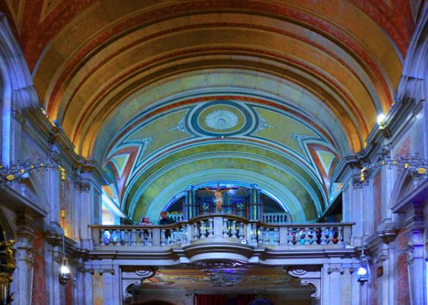 2024-06-13_11_Church of Saint Anthony of Lisbon_Pipe Organ over the Ambulatory0001.JPG