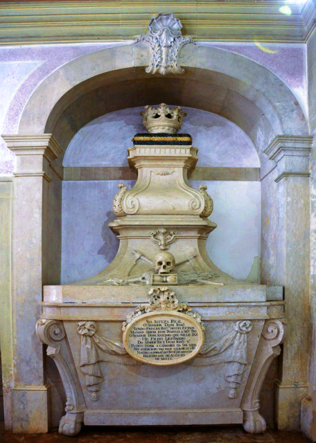 2024-06-13_12_Detail of the 18th Century Tomb of Dom Antonio @ the Children of Palhava Chapel0001.JPG