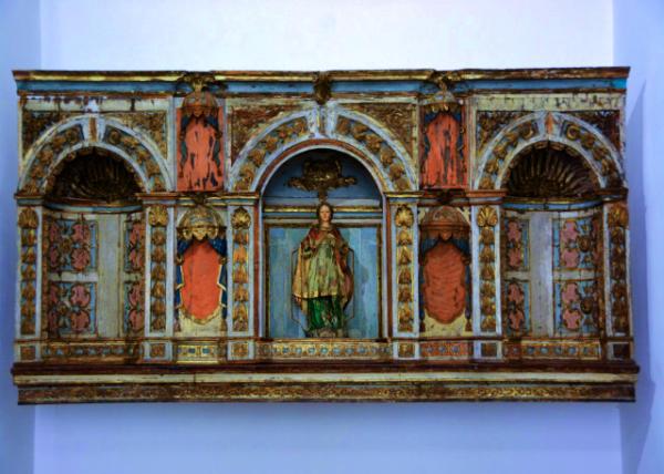 2024-06-13_19_Monastery of São Vicente de Fora_Statue of a Woman Crying above the Tombs of King Carlos I & His son, Luis Filipe, who were.JPG