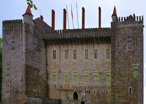 2024-06-14_12_Palace of the Dukes of Braganza_Front Façade of the Palace w Its Main Gate0001.JPG