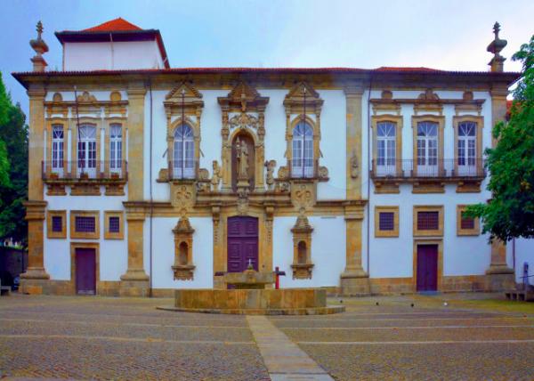 2024-06-14_16_City Council_ Former Antigo Convento de Santa Clara Monastery Blending Between Manueline and Renaissance Styles Found in 15600001.JPG