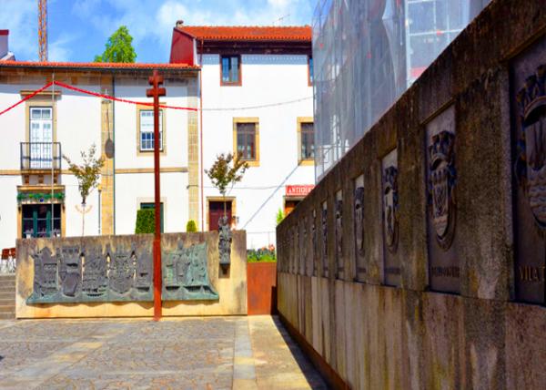 2024-06-14_34_Monument to the Archbishops0001.JPG