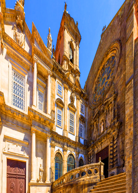 2024-06-14_10_Church of São Francisco in Gothic w Baroque Main Portal & Gothic Rose Window of the Main Façade Completed in the 15th Century0001.JPG