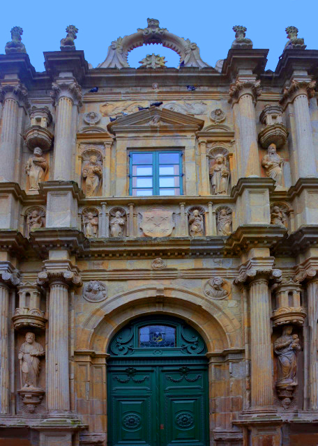 2024-06-15_33_Palace of Fonseca Built in the 18th Century & Originally Served as the Residence of the Fonseca Family & Today Housing.JPG