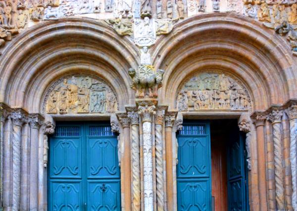 2024-06-15_64_Romanesque Façade das Pratar��as Keeping the Trace of Its 2nd Church Built betwee.JPG