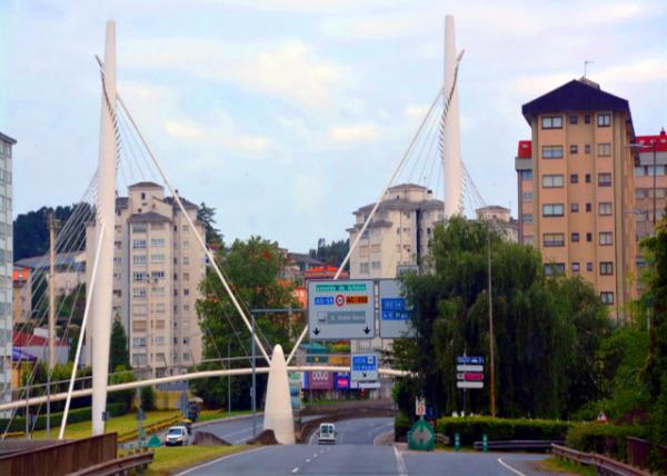 2024-06-15_12_La Rosa Cable-Stayed Footbridge Built in 2003-10001.JPG