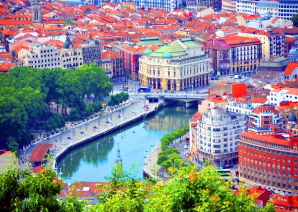2024-06-16_02_Arriaga Theater in Medieval Neighborhood over River Nervion Viewed from Mount Artxanda0001.JPG