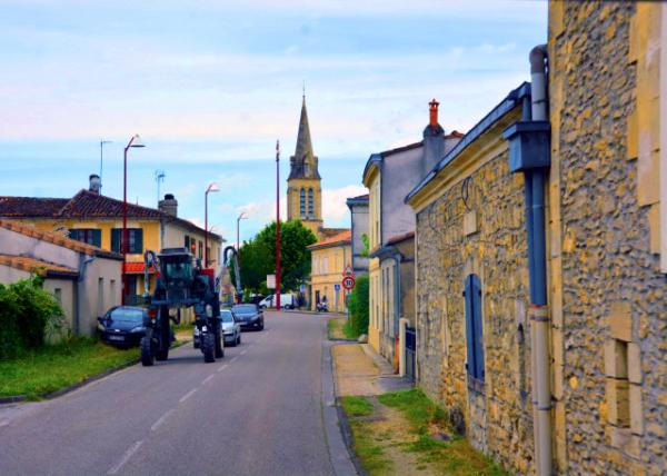 2024-06-17_10_Mortagne-sur-Gironde_Church Saint-Étienne0001.JPG