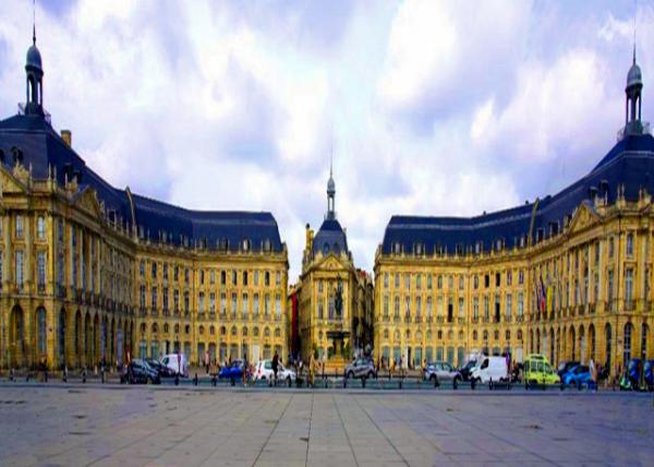 2024-06-17_03_Place de la Bourse or Stock Exchange Sq Built from 1730 to 1775 along the Garonne as an Outstanding Urban & Architectural Ensemble of.JPG