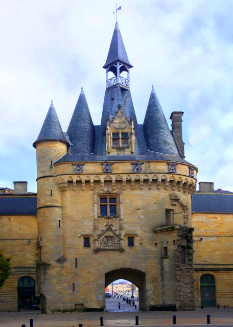 2024-06-17_08_Porte Cailhau w a Castle-Like Exterior Once the Main Gate to the City Built in 14950001.JPG