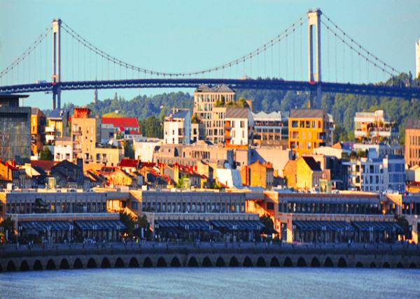 2024-06-17_40_Pont d'Aquitaine a Large Suspension Bridge over the Garonne0001.JPG