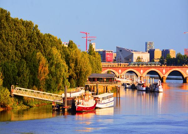 2024-06-17_44_Pont de Pierre or Stone Bridge behind Stalingrad (Parlier) Paying Homage to the Russian City of Stalingrad Clinched a Pivotal Victor.JPG