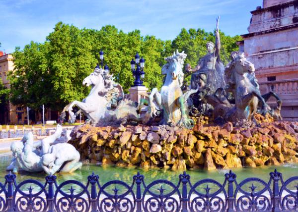 2024-06-17_07_A Large Pedestal Framed w 2 Basins Decorated w Bronze Horses & Troops, & Surmounted by a Large Column w.JPG