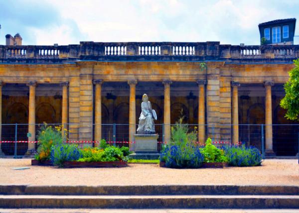 2024-06-18_122_Statue of Rosa Bonheur as a Painter of Animals0001.JPG