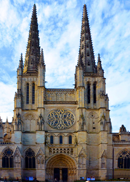 1771650292800196.jpg 2024-06-17_28_North Transept & the Royal Portal w Tympanum & Voussoirs of the Royal Portal (1200–1250)0001.jpg