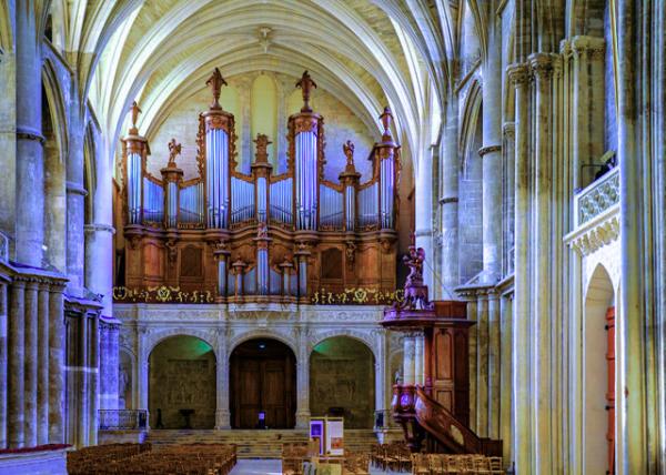 2024-06-17_36_Bordeaux Cathedral_Pipe Organ0001.JPG