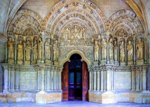 2024-06-17_Basilique Saint-Seurin_Entrance0001.JPG