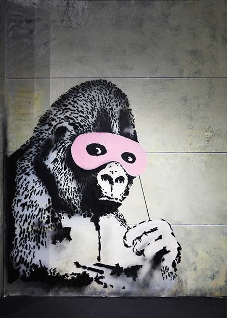 1771959095203922.jpg 2026-02-21_13_Gorilla in a Pink Mask_2002 Bristol UK0001.jpg