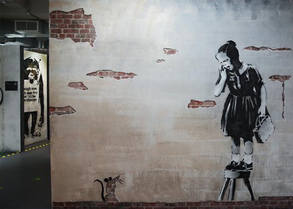 1771959102591027.jpg 2026-02-21_48_Girl & Mouse (Girl on Stool)_2008 New Orleans USA0001.jpg