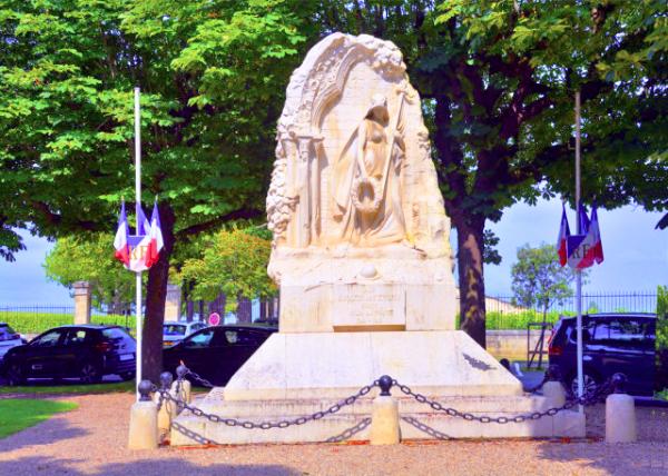 2024-06-18_46_Monument aux Morts or War Memorial0001.JPG