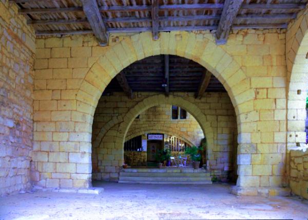 2024-06-18_73_Market Hall of the March��_ a Covered Section of the Market Mainly Used for Storing Grain & Trading Goods0001.JPG
