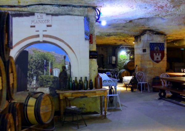 2024-06-18_95_Maison Galhaud-Manor Cellars Grand Cru w an Overly Employed Status0001.JPG