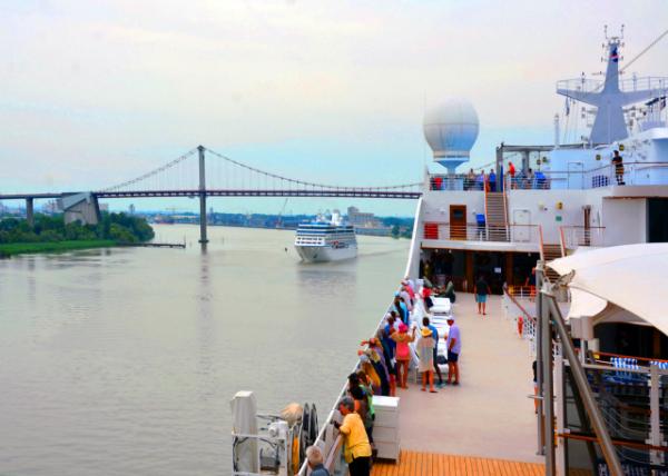 2024-06-18_10_Crossing Pont Jacques Chaban Delmas0001.JPG