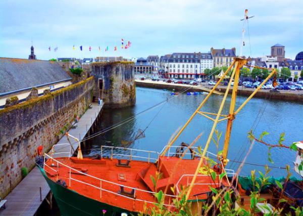 2024-06-19_14_New Tower w Mus��e de la P��che_ the Secrets of Brittany��s Seafaring Folk-20001.JPG
