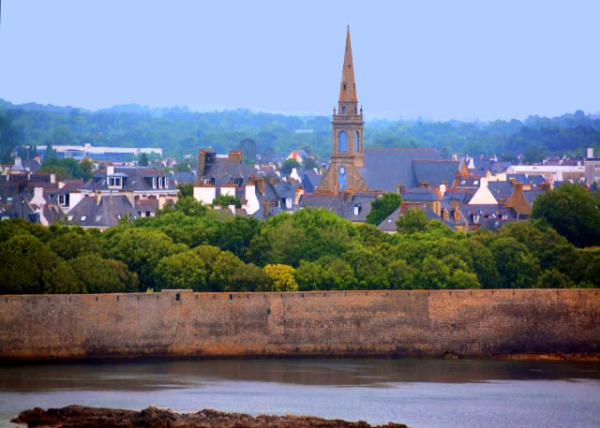 2024-06-19_123_Port-Louis_Saint Peter's Chapel0001.JPG