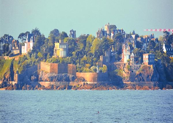 2024-06-20_04_Coastal Scenery along the Coast of Brittany0001.JPG