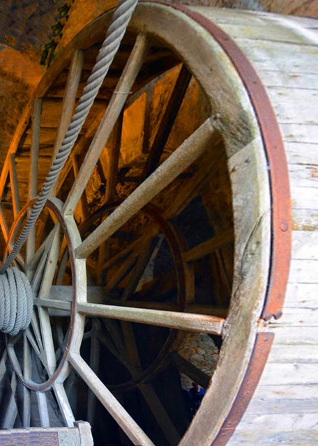 1772309782747498.jpg 2024-06-20_63_Grande Roue or Treadwheel Crane Standing as a Reminder of the Tumultuous Period of the French Revolution0001.JPG